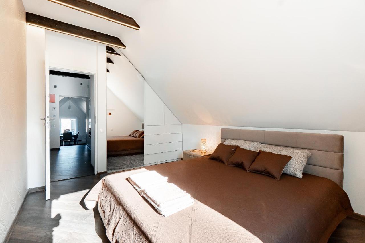 Stylish, Modern Apartment Near Vilnius Old Town Exterior foto